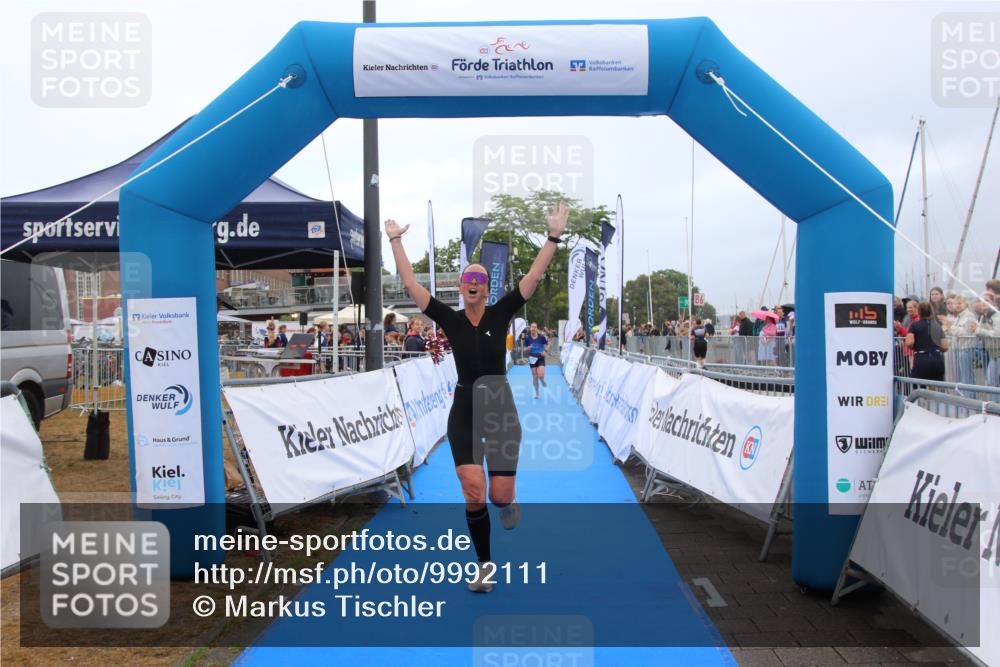 16.08.2026 - KN Förde Triathlon 2026 Markus Tischler http://msf.ph/oto/9992111 16.08.2026 10:27:37 Ziel 121, 143, 121, 143 meine-sportfotos.de