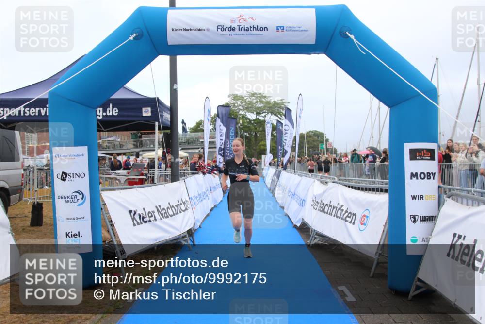 16.08.2026 - KN Förde Triathlon 2026 Markus Tischler http://msf.ph/oto/9992175 16.08.2026 10:28:31 Ziel 107, 117, 107, 117 meine-sportfotos.de
