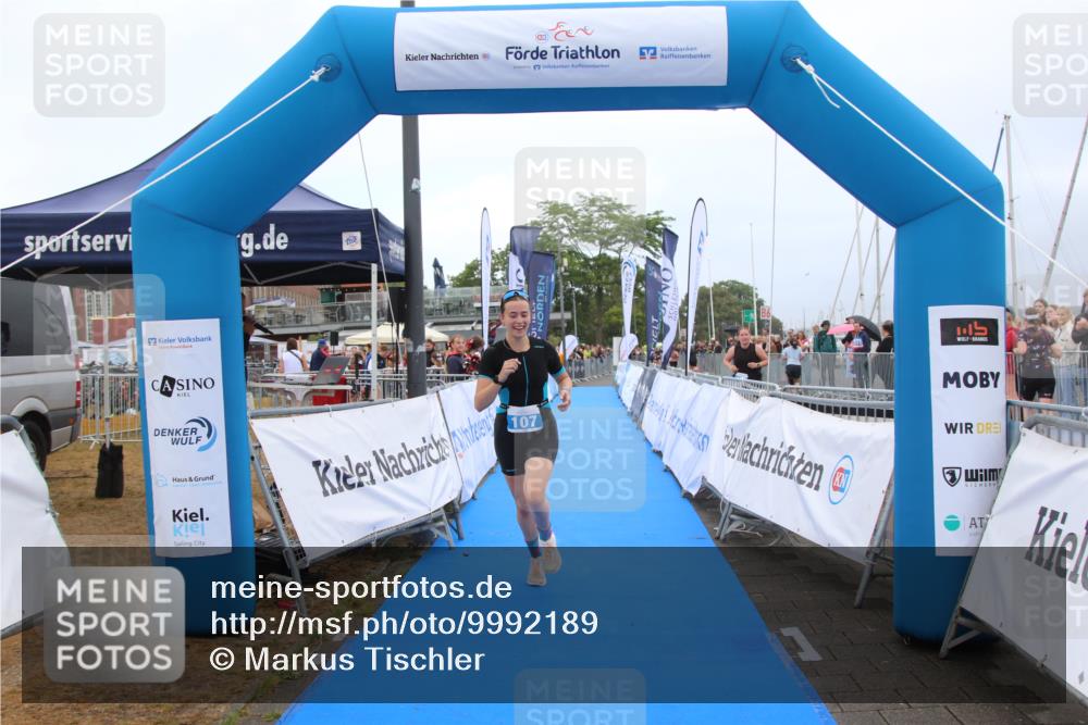 16.08.2026 - KN Förde Triathlon 2026 Markus Tischler http://msf.ph/oto/9992189 16.08.2026 10:28:37 Ziel 107, 117, 107, 117 meine-sportfotos.de