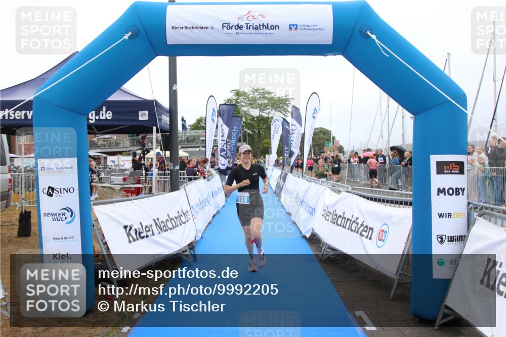 16.08.2026 - KN Förde Triathlon 2026 Markus Tischler http://msf.ph/oto/9992205 16.08.2026 10:30:17 Ziel 147, 150, 154, 147, 150, 154 meine-sportfotos.de