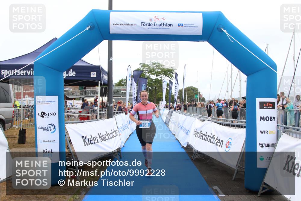 16.08.2026 - KN Förde Triathlon 2026 Markus Tischler http://msf.ph/oto/9992228 16.08.2026 10:30:57 Ziel 165, 165 meine-sportfotos.de