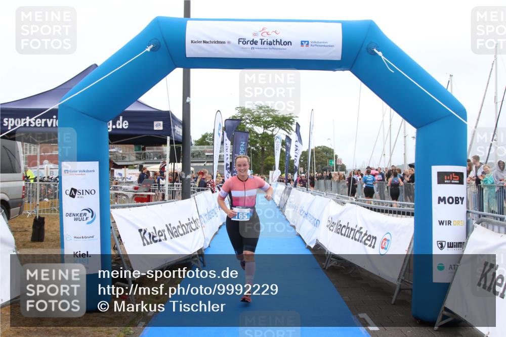 16.08.2026 - KN Förde Triathlon 2026 Markus Tischler http://msf.ph/oto/9992229 16.08.2026 10:30:57 Ziel 165, 165 meine-sportfotos.de