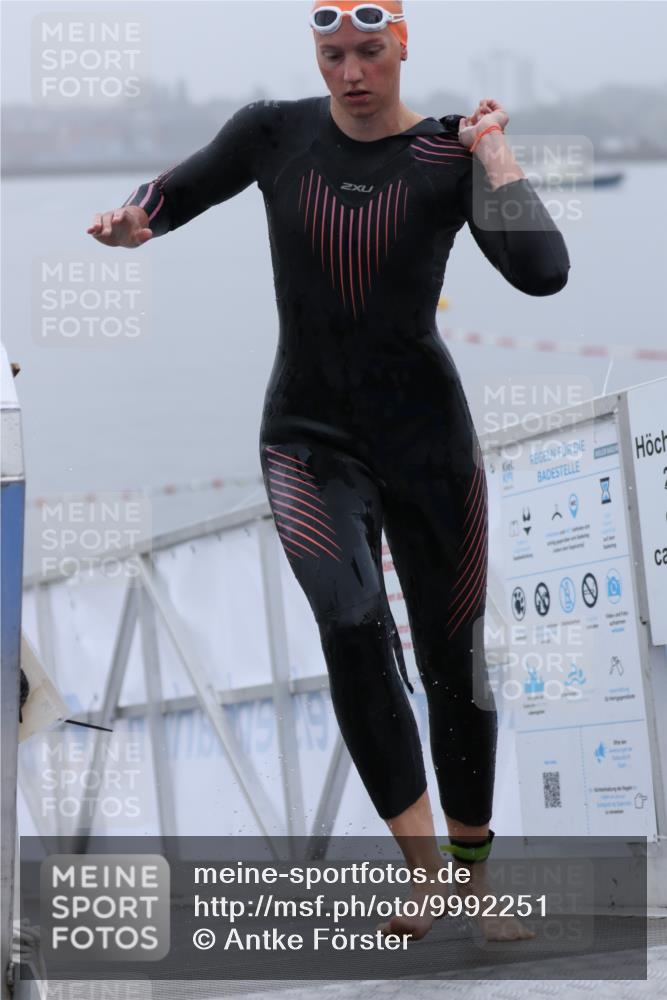 16.08.2026 - KN Förde Triathlon 2026 Antke Förster http://msf.ph/oto/9992251 16.08.2026 09:06:47 Schwimmen 101 meine-sportfotos.de