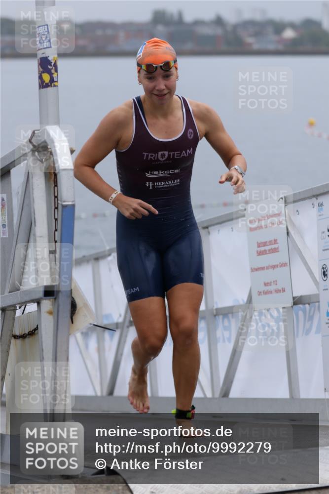 16.08.2026 - KN Förde Triathlon 2026 Antke Förster http://msf.ph/oto/9992279 16.08.2026 09:09:40 Schwimmen 106, 116 meine-sportfotos.de