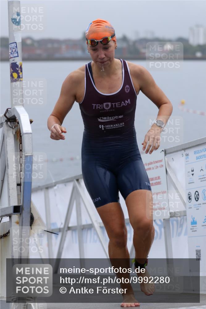 16.08.2026 - KN Förde Triathlon 2026 Antke Förster http://msf.ph/oto/9992280 16.08.2026 09:09:40 Schwimmen 106, 116 meine-sportfotos.de