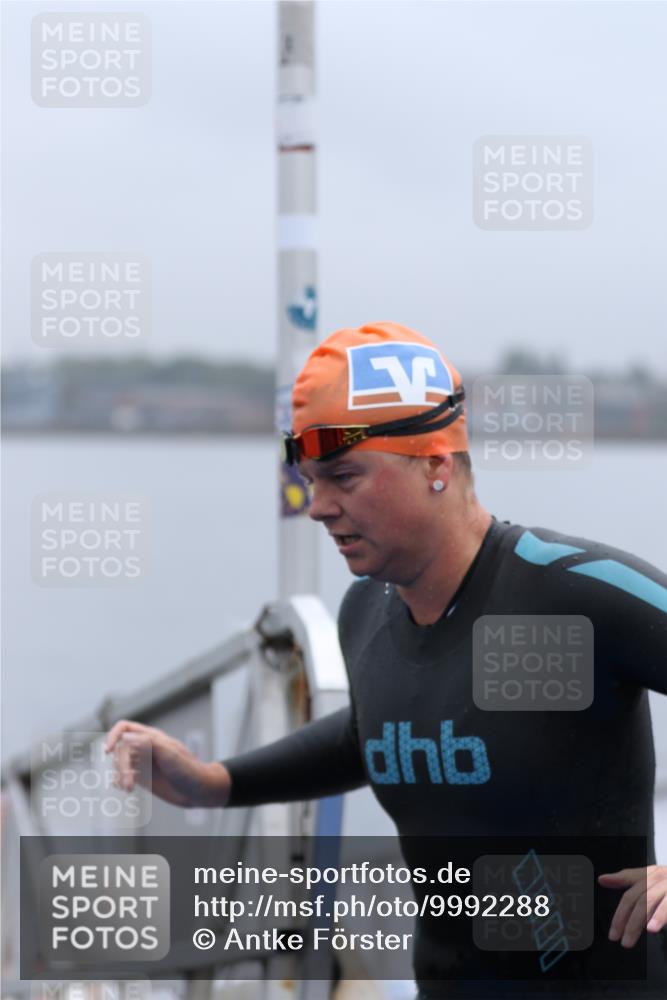 16.08.2026 - KN Förde Triathlon 2026 Antke Förster http://msf.ph/oto/9992288 16.08.2026 09:09:45 Schwimmen 106, 116, 116 meine-sportfotos.de