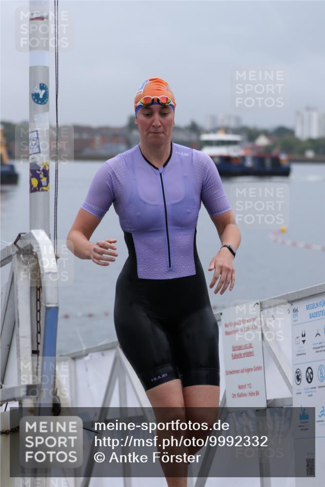 16.08.2026 - KN Förde Triathlon 2026 Antke Förster http://msf.ph/oto/9992332 16.08.2026 09:11:15 Schwimmen 1, 112, 113, 115, 118, 119, 117, 118, 122, 133, 140 meine-sportfotos.de
