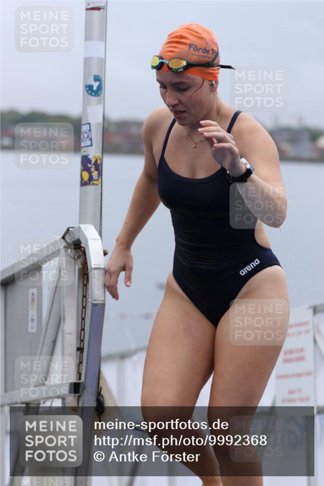 16.08.2026 - KN Förde Triathlon 2026 Antke Förster http://msf.ph/oto/9992368 16.08.2026 09:12:10 Schwimmen 141, 146, 127, 141 meine-sportfotos.de
