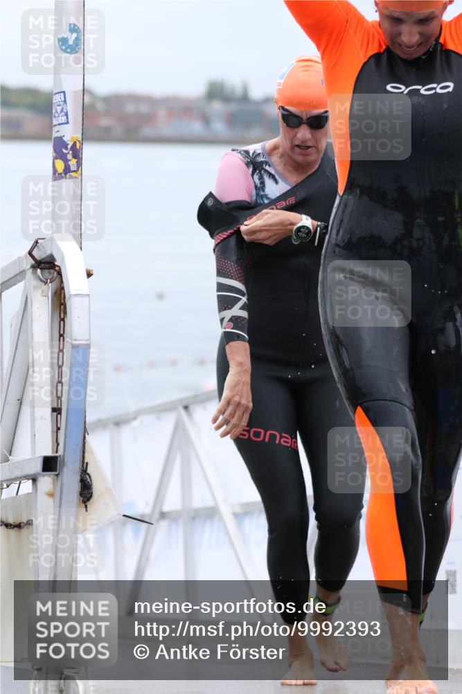 16.08.2026 - KN Förde Triathlon 2026 Antke Förster http://msf.ph/oto/9992393 16.08.2026 09:13:03 Schwimmen 129, 130, 143, 160, 160 meine-sportfotos.de