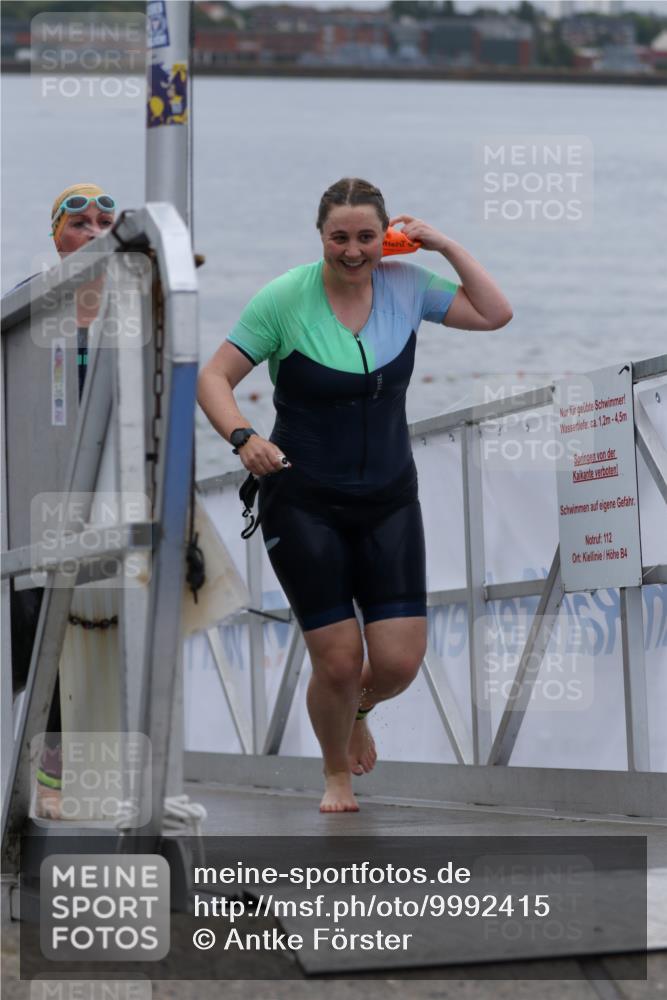 16.08.2026 - KN Förde Triathlon 2026 Antke Förster http://msf.ph/oto/9992415 16.08.2026 09:13:42 Schwimmen 108, 124, 131, 120, 123, 148, 185 meine-sportfotos.de