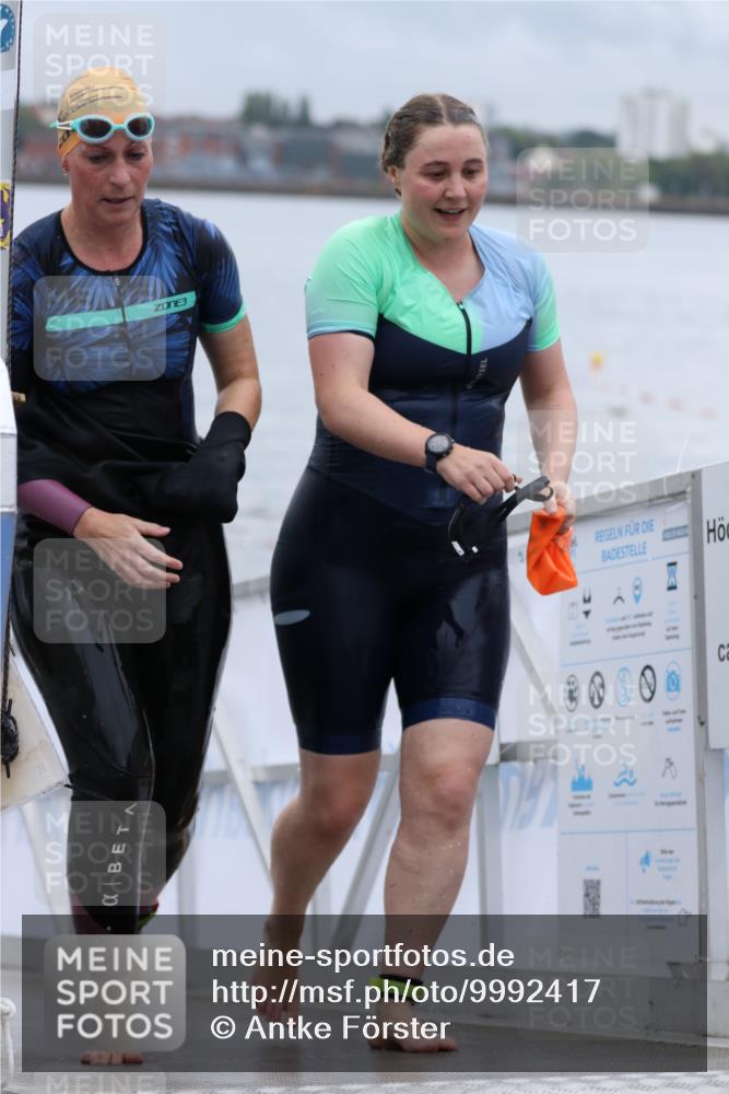 16.08.2026 - KN Förde Triathlon 2026 Antke Förster http://msf.ph/oto/9992417 16.08.2026 09:13:42 Schwimmen 108, 124, 131, 120, 123, 148, 185 meine-sportfotos.de