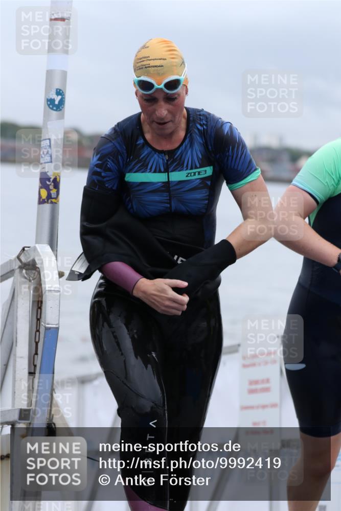 16.08.2026 - KN Förde Triathlon 2026 Antke Förster http://msf.ph/oto/9992419 16.08.2026 09:13:43 Schwimmen 108, 123, 124, 131, 148, 120, 123, 148, 185 meine-sportfotos.de