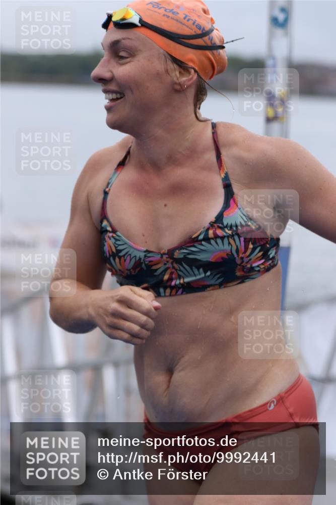 16.08.2026 - KN Förde Triathlon 2026 Antke Förster http://msf.ph/oto/9992441 16.08.2026 09:14:12 Schwimmen 120, 154, 185, 125, 149, 154, 155, 162 meine-sportfotos.de