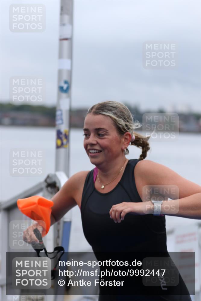 16.08.2026 - KN Förde Triathlon 2026 Antke Förster http://msf.ph/oto/9992447 16.08.2026 09:14:24 Schwimmen 120, 125, 154, 125, 147, 149, 155, 162 meine-sportfotos.de