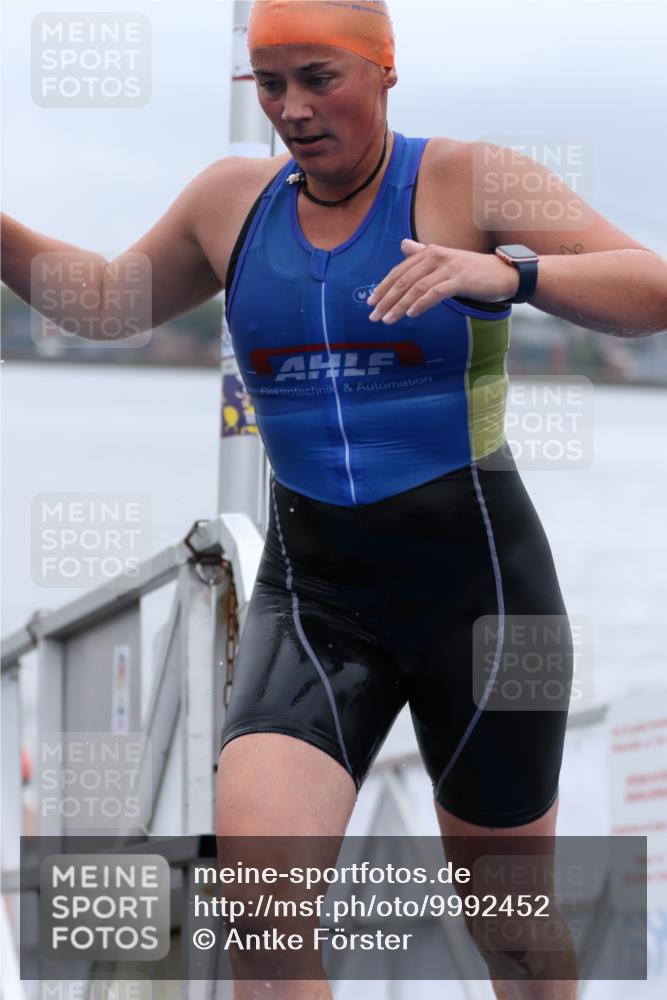 16.08.2026 - KN Förde Triathlon 2026 Antke Förster http://msf.ph/oto/9992452 16.08.2026 09:14:28 Schwimmen 125, 154, 155, 147, 149, 155, 162 meine-sportfotos.de