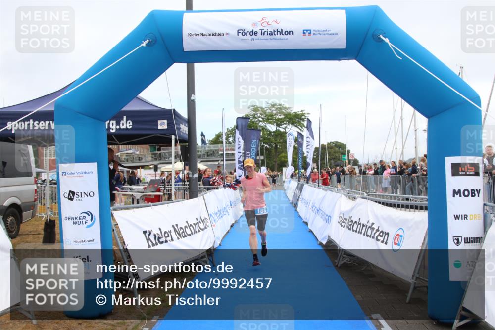 16.08.2026 - KN Förde Triathlon 2026 Markus Tischler http://msf.ph/oto/9992457 16.08.2026 10:32:11 Ziel 145, 186, 189, 195, 198, 145, 186, 189, 195, 198 meine-sportfotos.de