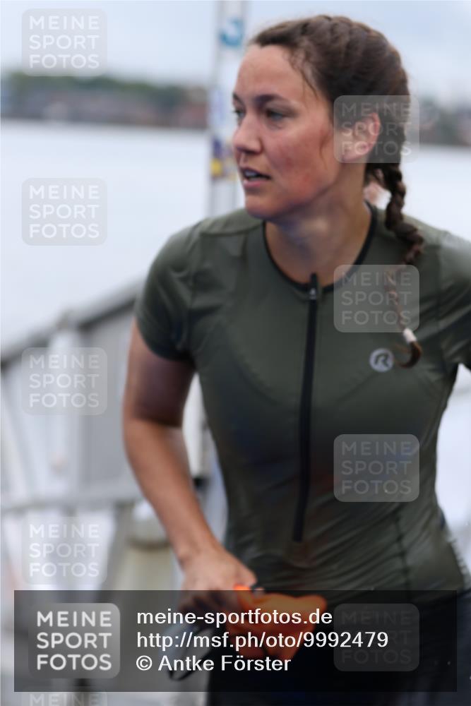 16.08.2026 - KN Förde Triathlon 2026 Antke Förster http://msf.ph/oto/9992479 16.08.2026 09:15:07 Schwimmen 145, 147, 153, 158, 159, 135, 145, 150, 153 meine-sportfotos.de