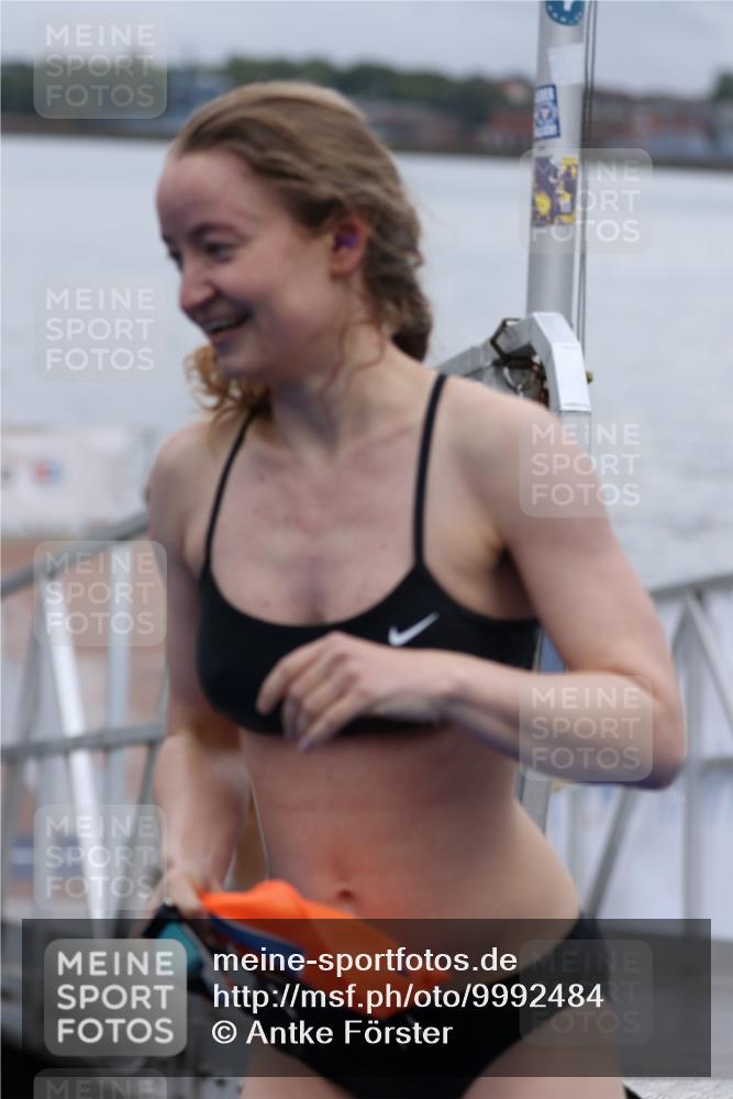 16.08.2026 - KN Förde Triathlon 2026 Antke Förster http://msf.ph/oto/9992484 16.08.2026 09:15:09 Schwimmen 145, 153, 158, 159, 135, 150 meine-sportfotos.de