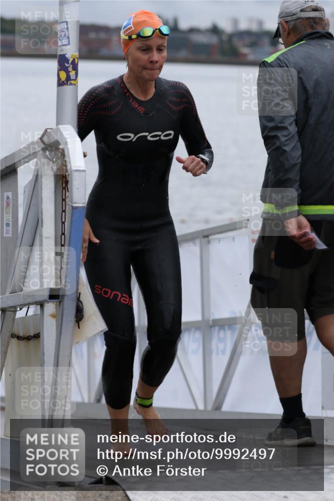 16.08.2026 - KN Förde Triathlon 2026 Antke Förster http://msf.ph/oto/9992497 16.08.2026 09:15:51 Schwimmen 170, 168 meine-sportfotos.de