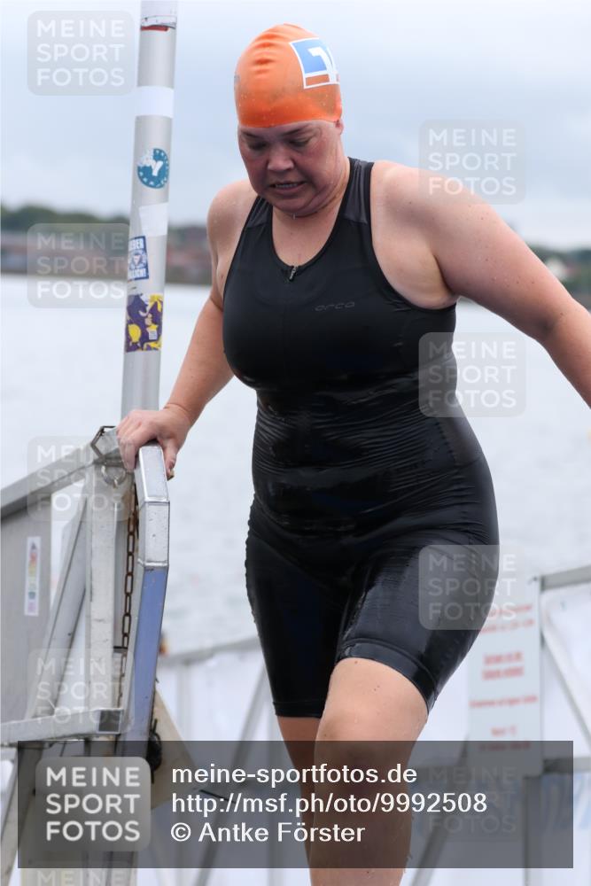 16.08.2026 - KN Förde Triathlon 2026 Antke Förster http://msf.ph/oto/9992508 16.08.2026 09:16:17 Schwimmen 168, 152, 161, 169, 175, 183, 193 meine-sportfotos.de