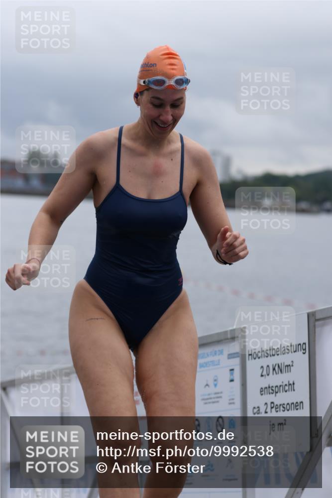 16.08.2026 - KN Förde Triathlon 2026 Antke Förster http://msf.ph/oto/9992538 16.08.2026 09:16:55 Schwimmen 152, 165, 169, 177, 138, 139, 166, 177, 180, 186 meine-sportfotos.de