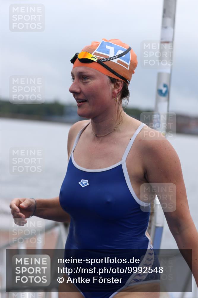 16.08.2026 - KN Förde Triathlon 2026 Antke Förster http://msf.ph/oto/9992548 16.08.2026 09:17:01 Schwimmen 138, 152, 165, 169, 177, 180, 103, 139, 166, 186, 187 meine-sportfotos.de