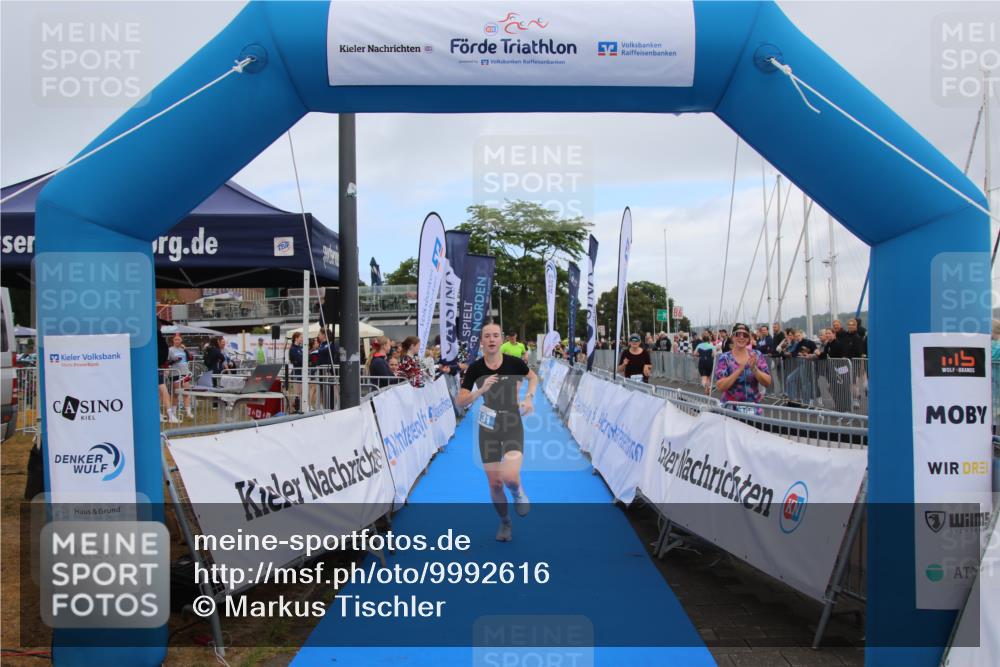 16.08.2026 - KN Förde Triathlon 2026 Markus Tischler http://msf.ph/oto/9992616 16.08.2026 10:33:38 Ziel 131, 172, 131, 172 meine-sportfotos.de