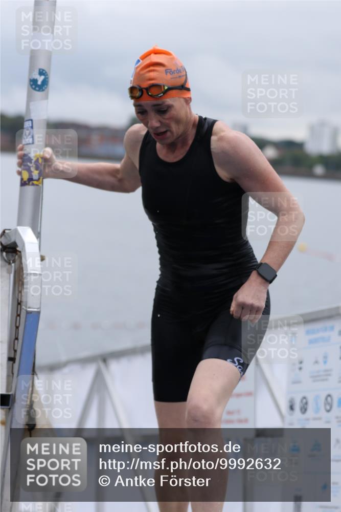 16.08.2026 - KN Förde Triathlon 2026 Antke Förster http://msf.ph/oto/9992632 16.08.2026 09:18:46 Schwimmen 178, 192, 200, 203, 206, 164, 194, 195, 198, 205, 212, 225 meine-sportfotos.de