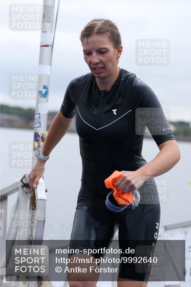16.08.2026 - KN Förde Triathlon 2026 Antke Förster http://msf.ph/oto/9992640 16.08.2026 09:18:53 Schwimmen 164, 178, 200, 206, 184, 194, 195, 198, 205, 212, 225 meine-sportfotos.de