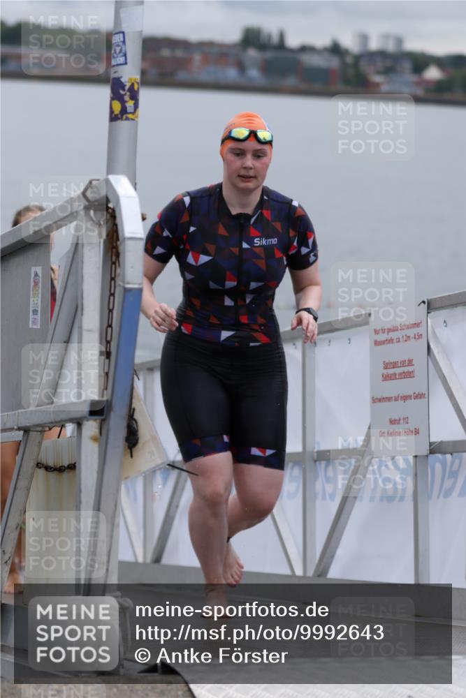 16.08.2026 - KN Förde Triathlon 2026 Antke Förster http://msf.ph/oto/9992643 16.08.2026 09:18:57 Schwimmen 164, 198, 200, 206, 184, 194, 195, 205, 211, 212, 225 meine-sportfotos.de
