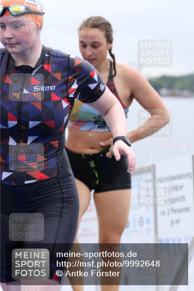 16.08.2026 - KN Förde Triathlon 2026 Antke Förster http://msf.ph/oto/9992648 16.08.2026 09:18:59 Schwimmen 164, 198, 200, 205, 206, 212, 184, 194, 195, 204, 211, 212, 225 meine-sportfotos.de
