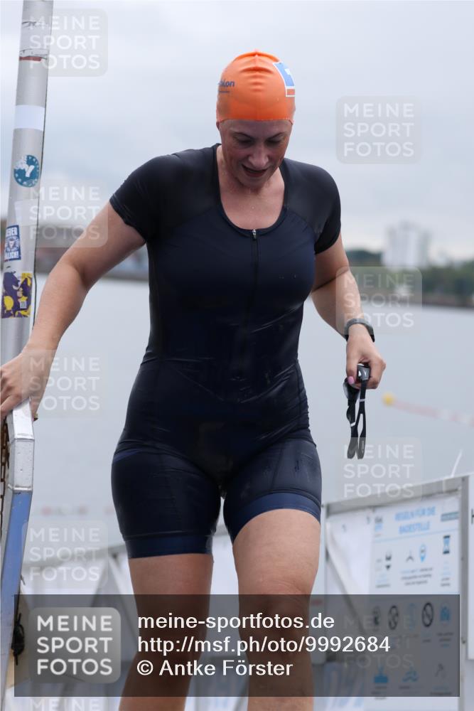 16.08.2026 - KN Förde Triathlon 2026 Antke Förster http://msf.ph/oto/9992684 16.08.2026 09:19:30 Schwimmen 181, 184, 195, 204, 211, 225, 181, 201 meine-sportfotos.de
