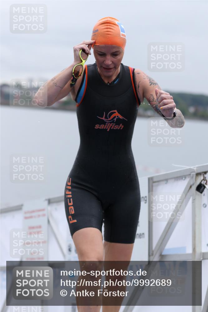 16.08.2026 - KN Förde Triathlon 2026 Antke Förster http://msf.ph/oto/9992689 16.08.2026 09:19:36 Schwimmen 181, 184, 201, 204, 211, 201 meine-sportfotos.de