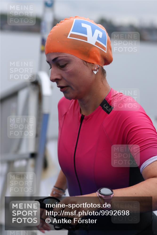 16.08.2026 - KN Förde Triathlon 2026 Antke Förster http://msf.ph/oto/9992698 16.08.2026 09:20:25 Schwimmen 199, 114, 179 meine-sportfotos.de