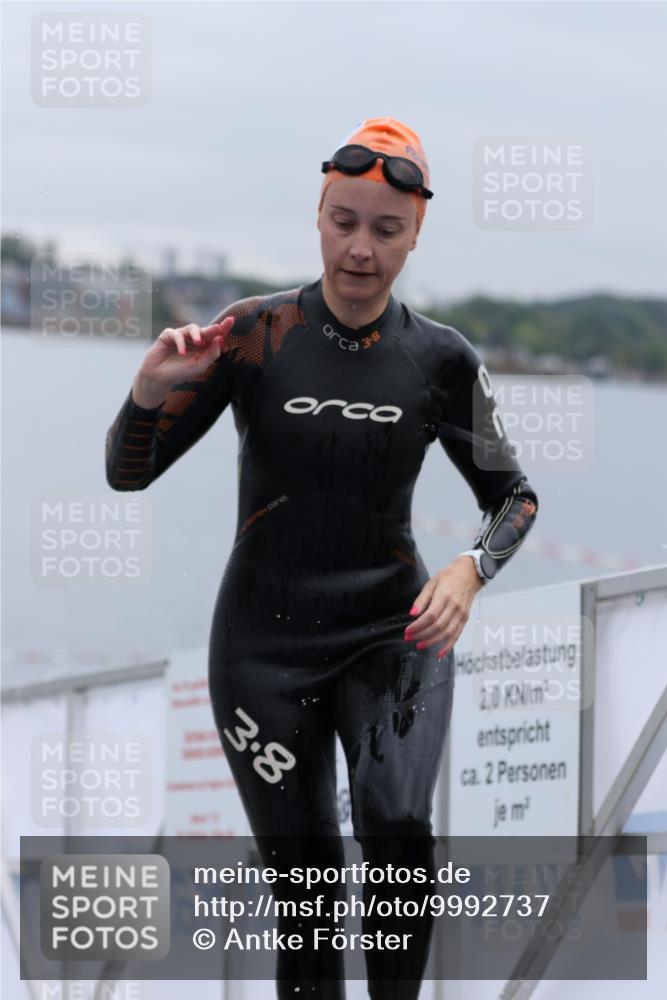 16.08.2026 - KN Förde Triathlon 2026 Antke Förster http://msf.ph/oto/9992737 16.08.2026 09:21:12 Schwimmen 137, 167, 179, 214, 230, 239, 213, 214, 248 meine-sportfotos.de