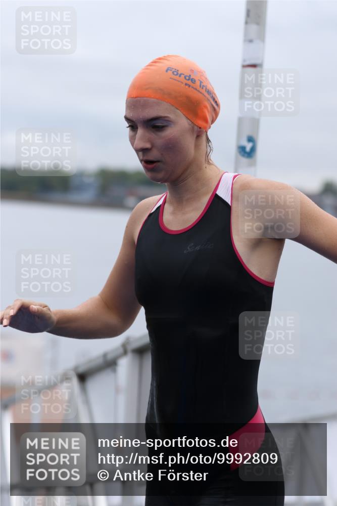16.08.2026 - KN Förde Triathlon 2026 Antke Förster http://msf.ph/oto/9992809 16.08.2026 09:22:34 Schwimmen 216, 219, 232, 241, 182 meine-sportfotos.de