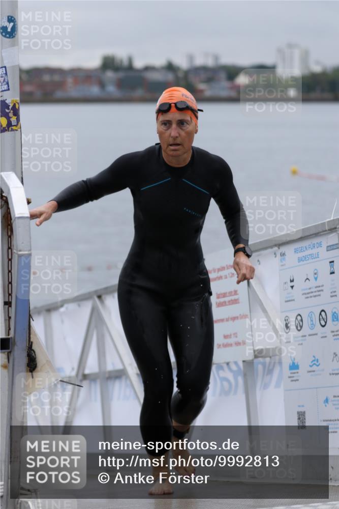 16.08.2026 - KN Förde Triathlon 2026 Antke Förster http://msf.ph/oto/9992813 16.08.2026 09:22:42 Schwimmen 182, 216, 219, 241, 258 meine-sportfotos.de