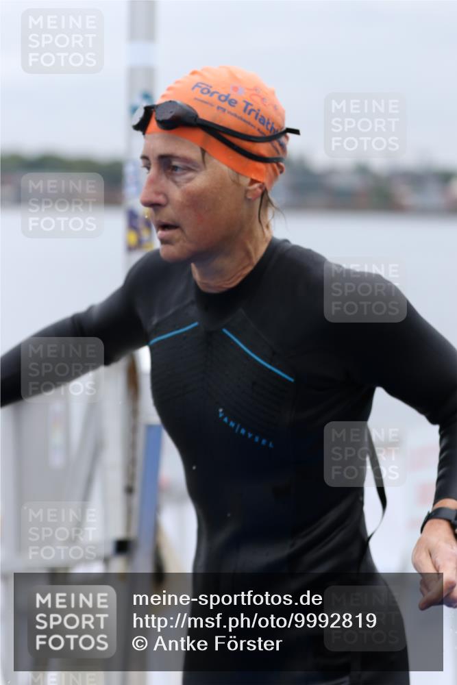 16.08.2026 - KN Förde Triathlon 2026 Antke Förster http://msf.ph/oto/9992819 16.08.2026 09:22:45 Schwimmen 182, 219, 241, 223, 236, 258 meine-sportfotos.de