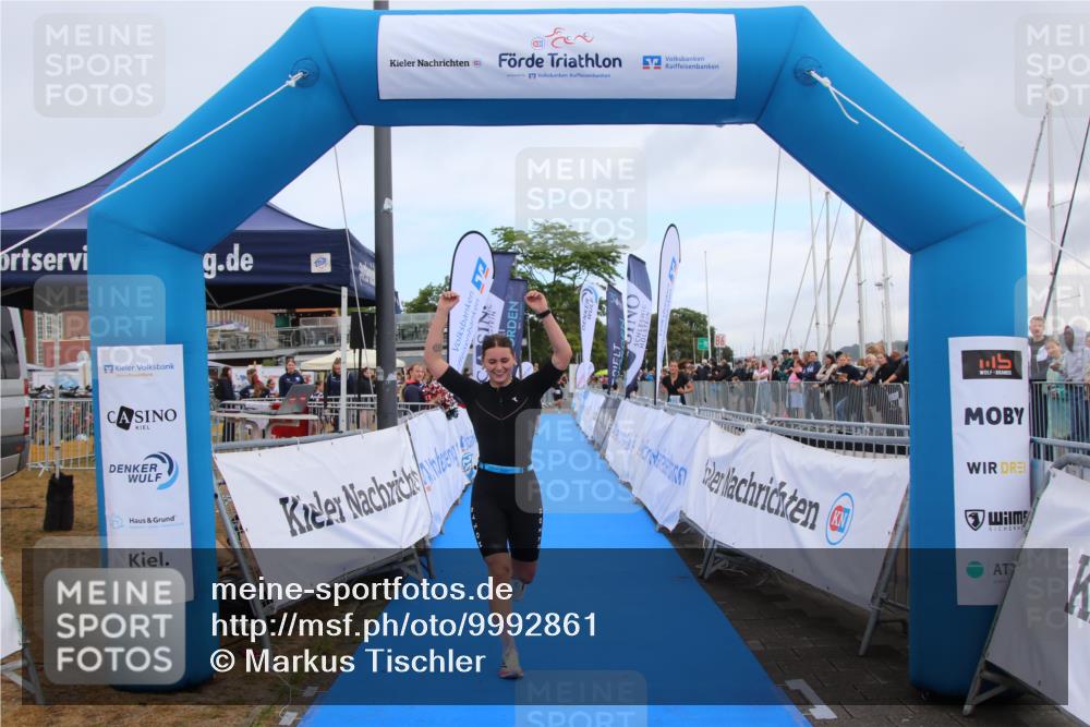 16.08.2026 - KN Förde Triathlon 2026 Markus Tischler http://msf.ph/oto/9992861 16.08.2026 10:34:33 Ziel 120, 192, 120, 192 meine-sportfotos.de