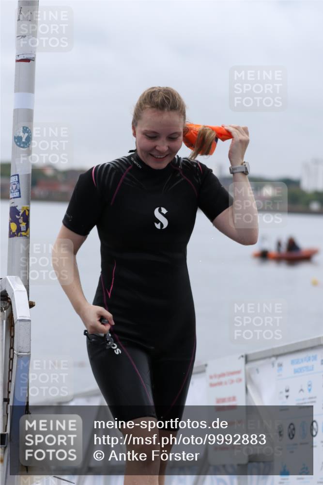 16.08.2026 - KN Förde Triathlon 2026 Antke Förster http://msf.ph/oto/9992883 16.08.2026 09:24:26 Schwimmen 238, 244, 251, 228, 238 meine-sportfotos.de