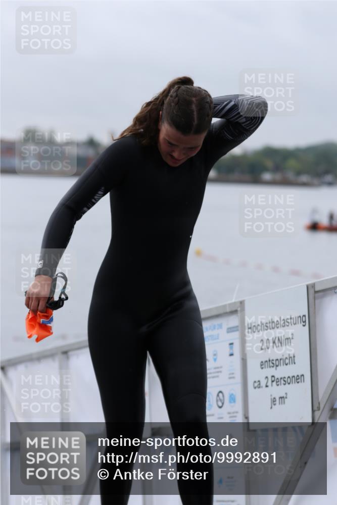16.08.2026 - KN Förde Triathlon 2026 Antke Förster http://msf.ph/oto/9992891 16.08.2026 09:24:42 Schwimmen 228, 238, 227, 243, 245, 255, 805 meine-sportfotos.de