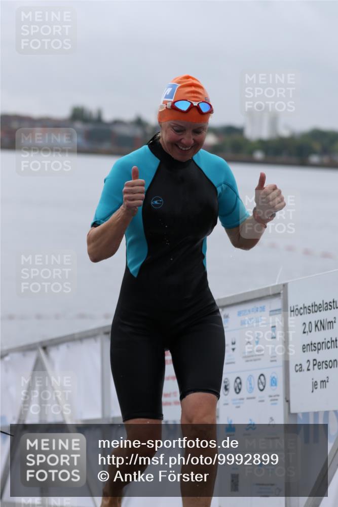 16.08.2026 - KN Förde Triathlon 2026 Antke Förster http://msf.ph/oto/9992899 16.08.2026 09:24:56 Schwimmen 227, 228, 243, 245, 254, 255, 805 meine-sportfotos.de