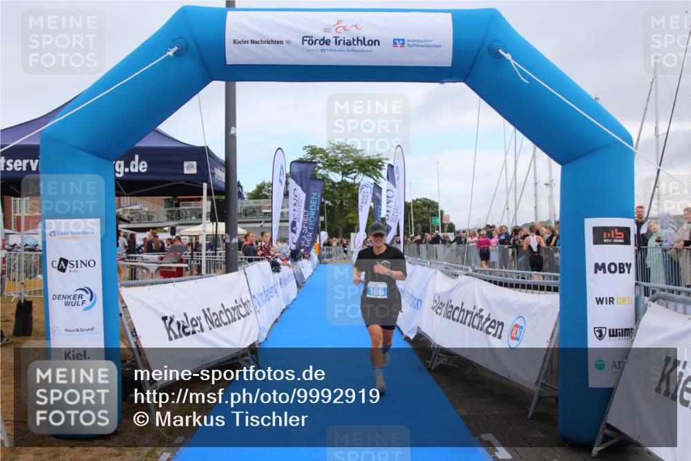 16.08.2026 - KN Förde Triathlon 2026 Markus Tischler http://msf.ph/oto/9992919 16.08.2026 10:34:44 Ziel 166, 192, 166, 192 meine-sportfotos.de
