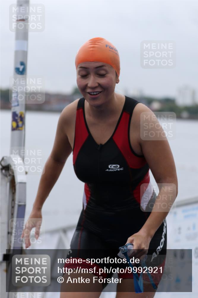 16.08.2026 - KN Förde Triathlon 2026 Antke Förster http://msf.ph/oto/9992921 16.08.2026 09:25:08 Schwimmen 227, 243, 245, 255, 805, 224, 254, 262 meine-sportfotos.de