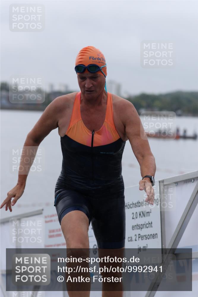 16.08.2026 - KN Förde Triathlon 2026 Antke Förster http://msf.ph/oto/9992941 16.08.2026 09:25:55 Schwimmen 261, 265, 268 meine-sportfotos.de