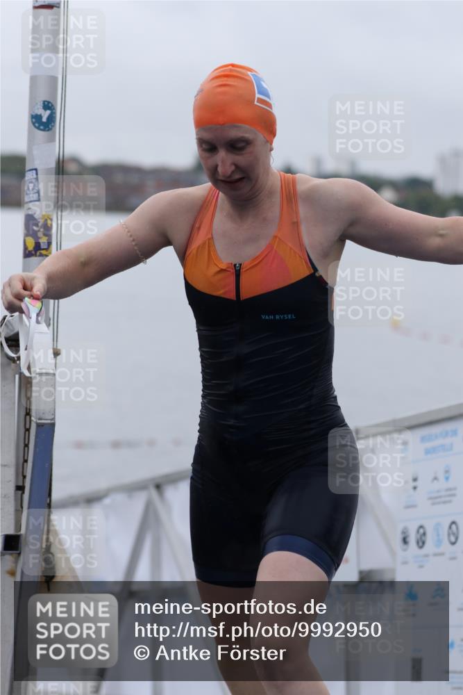 16.08.2026 - KN Förde Triathlon 2026 Antke Förster http://msf.ph/oto/9992950 16.08.2026 09:26:03 Schwimmen 261, 265, 268 meine-sportfotos.de