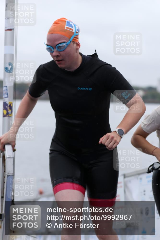 16.08.2026 - KN Förde Triathlon 2026 Antke Förster http://msf.ph/oto/9992967 16.08.2026 09:26:41 Schwimmen 259, 247, 250, 253, 264 meine-sportfotos.de