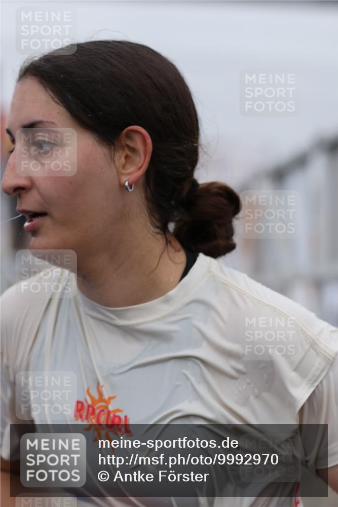 16.08.2026 - KN Förde Triathlon 2026 Antke Förster http://msf.ph/oto/9992970 16.08.2026 09:26:43 Schwimmen 247, 250, 259, 253, 264 meine-sportfotos.de