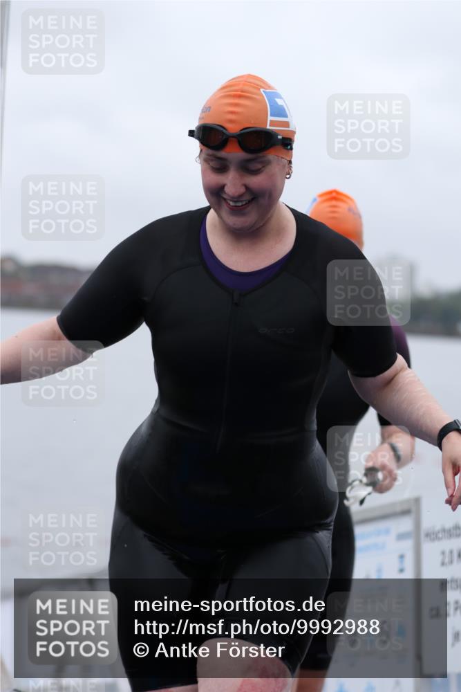 16.08.2026 - KN Förde Triathlon 2026 Antke Förster http://msf.ph/oto/9992988 16.08.2026 09:27:22 Schwimmen 253, 263, 264, 266, 128, 132, 256 meine-sportfotos.de