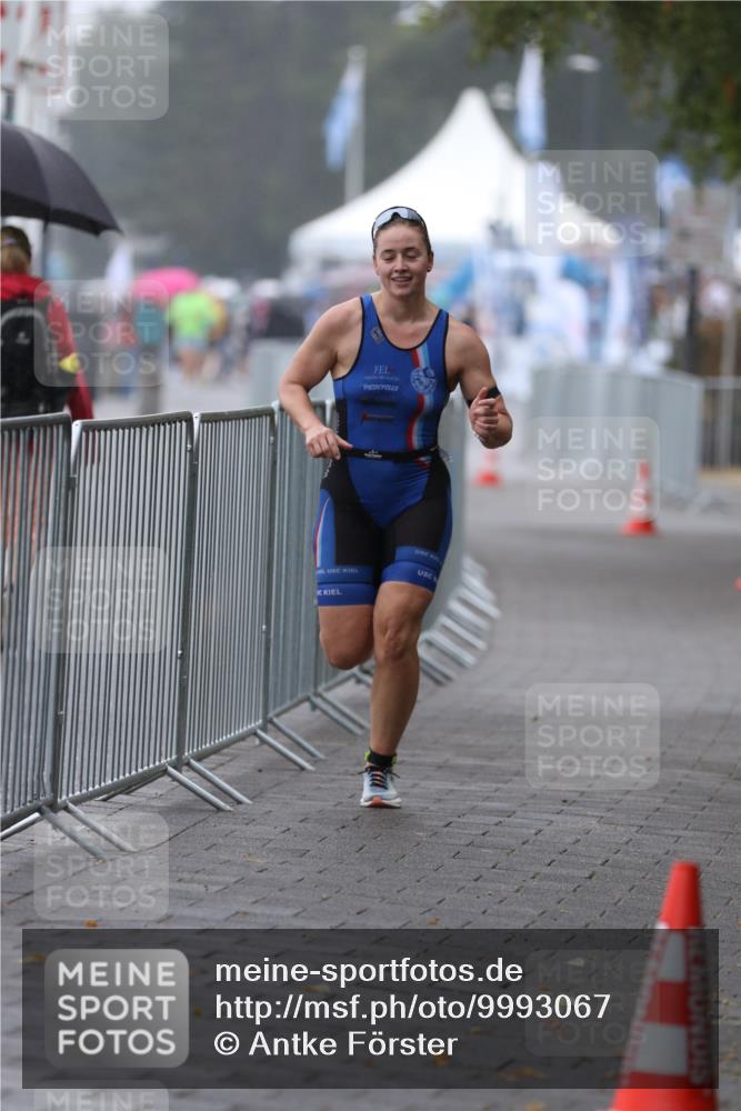 16.08.2026 - KN Förde Triathlon 2026 Antke Förster http://msf.ph/oto/9993067 16.08.2026 09:54:38 Laufen  meine-sportfotos.de
